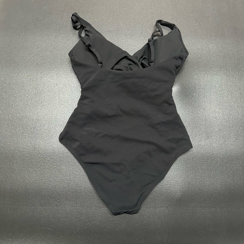 NWT WILO SWIMSUIT - Picture 2 of 3